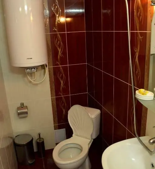Standardzimmer, Complex Pele