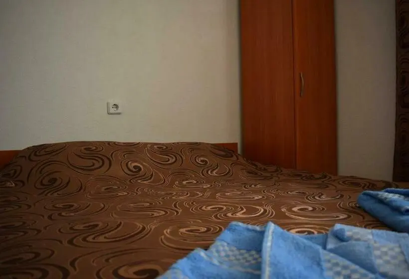 Standardzimmer, Complex Pele