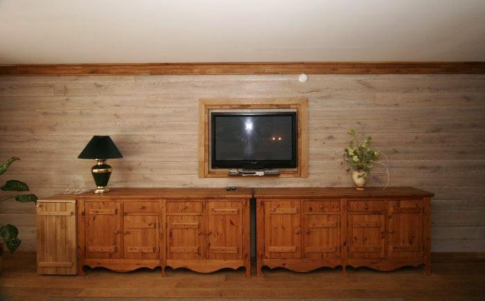 Полулюкс, Orlinoye Gnezdo