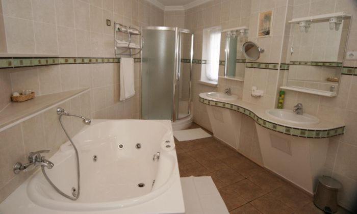 Полулюкс Повышенной Комфортности, Orlinoye Gnezdo