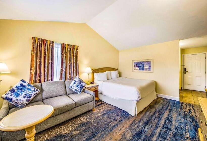 キングサイズベッドのスイートルーム, Kootenay Lakeview Resort Bw Signature Collection