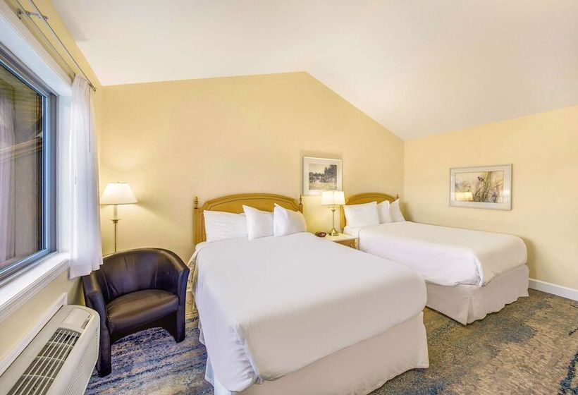 2ダブルベッドのスタンダードルーム, Kootenay Lakeview Resort Bw Signature Collection