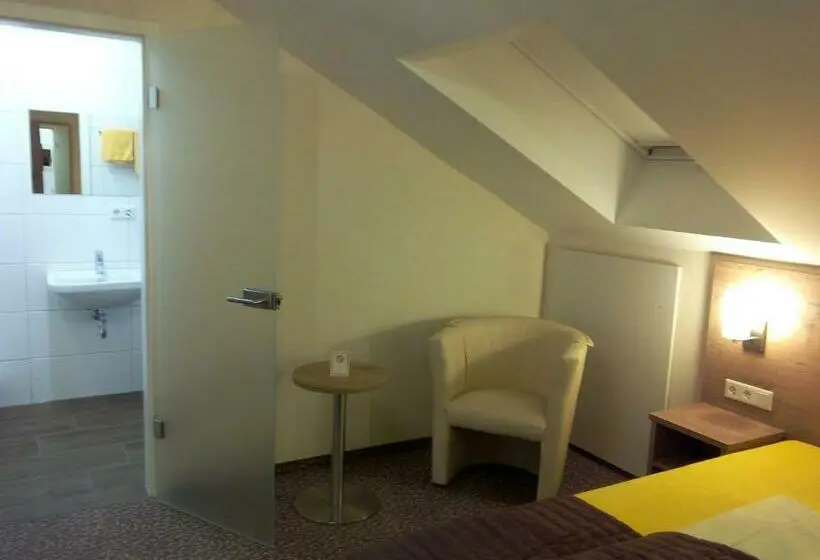 スタンダードルーム, Landgasthof Hotel Hirsch