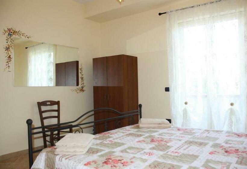 스탠다드 룸, Libro Di Sogni   B&b Letterario