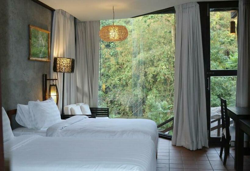 غرفة ديلوكس مزودة بشرفة, Namkat Yorla Pa Resort