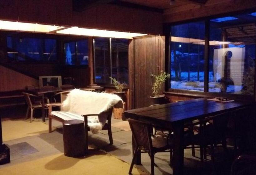 منزل 4 غرف نوم, Alpinlife