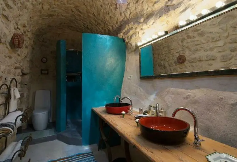 マウンテンビュースイート, Auberge De Tamezret