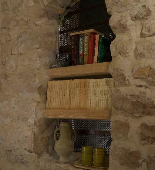 جناح مطلّ علي الجبل, Auberge De Tamezret