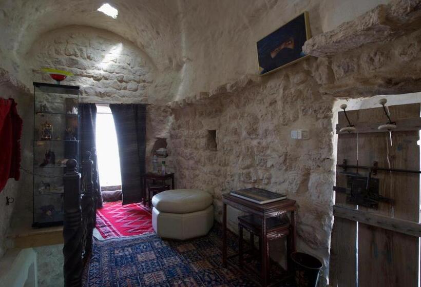 غرفة قياسية مطلة على الجبل, Auberge De Tamezret