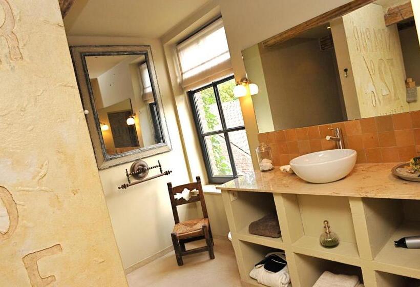 اتاق لوکس با تخت بزرگ, B&b Sapere
