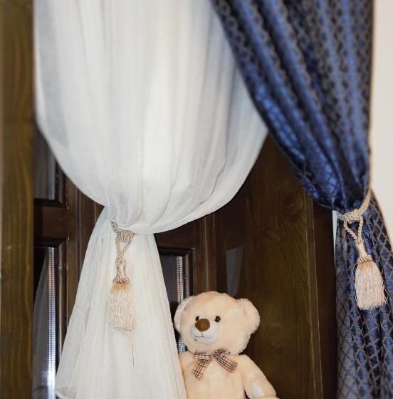 חדר סטנדרט לשלושה עם טרסה, Golden Horn Guest House