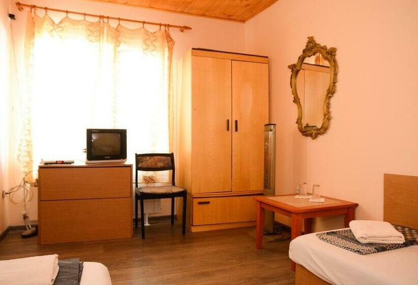 디럭스 룸, Guest House Raiski Kаt