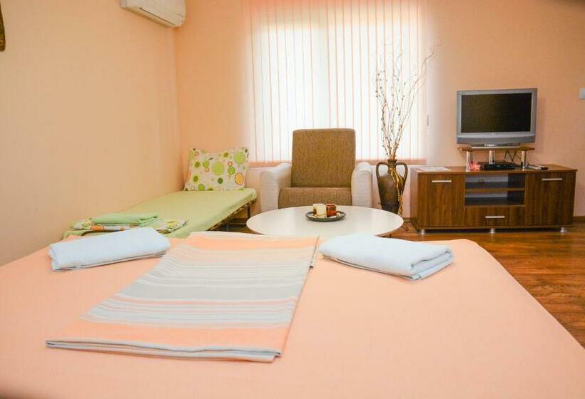 디럭스 룸, Guest House Raiski Kаt