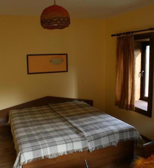 ３ベッドルームアパートメント, Guesthouse Karaivan