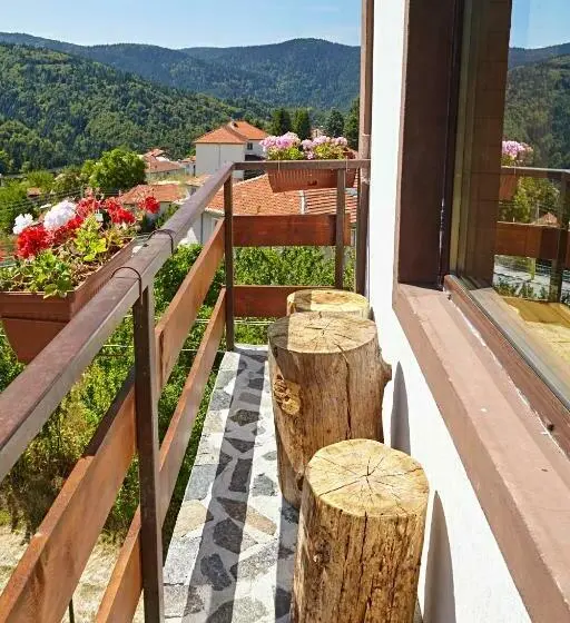 ドゥプレックスルーム, Guesthouse Vazrozhdenski Kashti