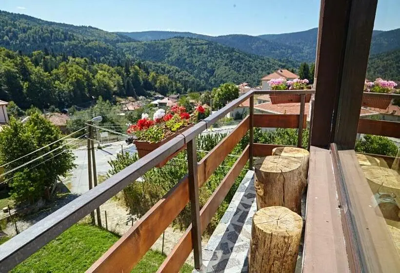 ドゥプレックスルーム, Guesthouse Vazrozhdenski Kashti
