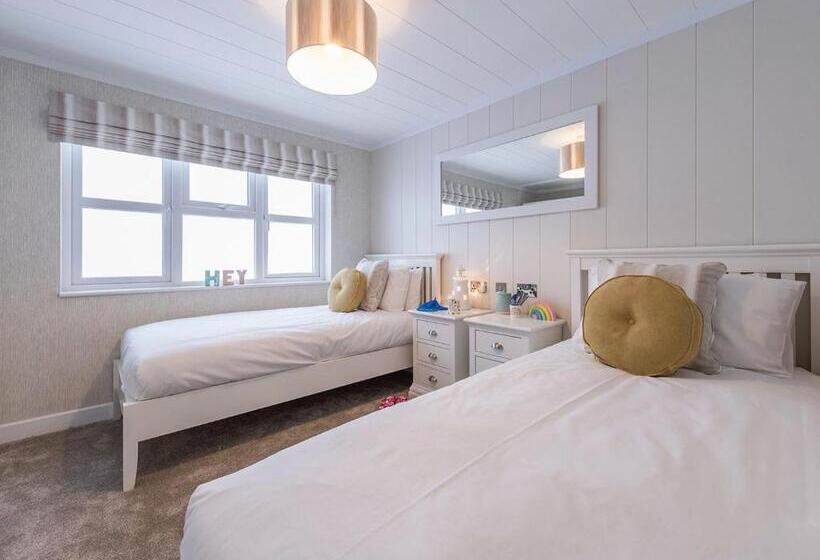 Апартаменты 2 Спальни, Warren Lodges