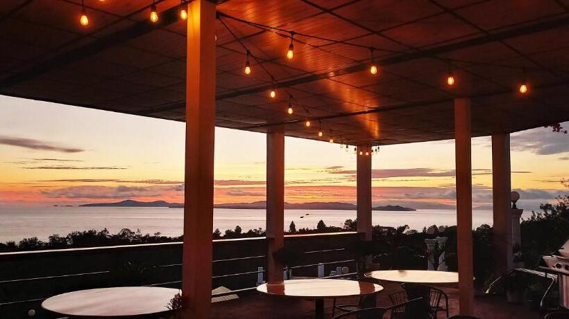 شقة غرفتين, Casa Blanca Inn