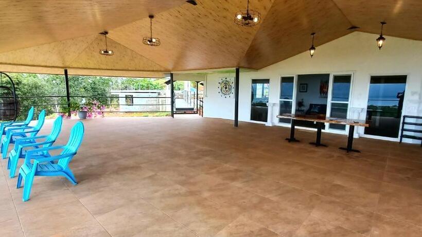 شقة غرفتين, Casa Blanca Inn