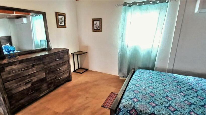 شقة غرفتين, Casa Blanca Inn