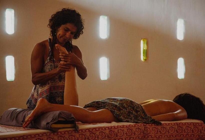 شقة غرفتين, Casa Blanca Inn