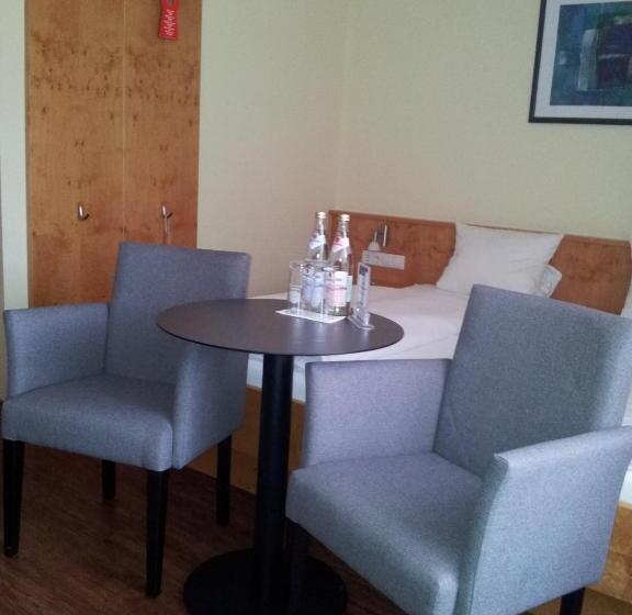 Quarto Triplo Standart, Gästehaus Schlossbräu