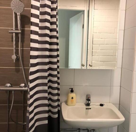 דירת שני חדרים, & Hostel Silmu