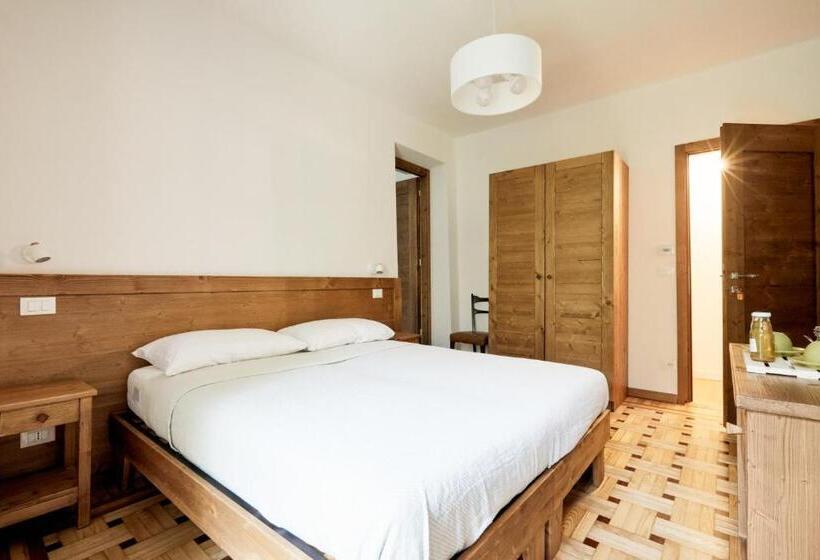 マウンテンビューデラックスルーム, Lou Porti