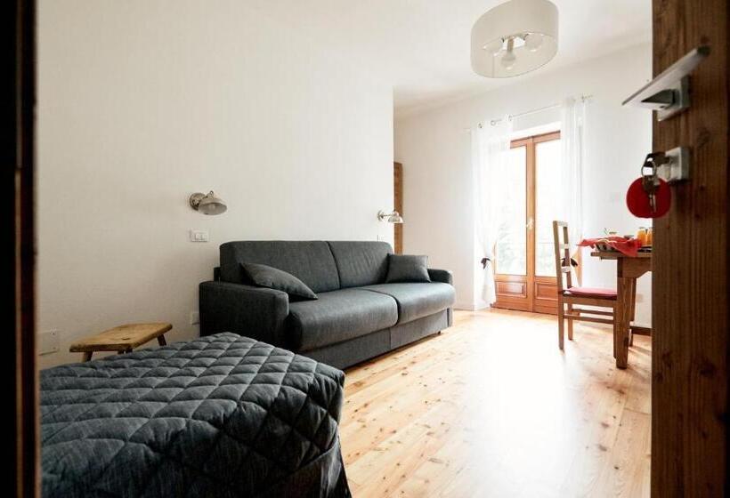 スタンダードスタジオ, Lou Porti