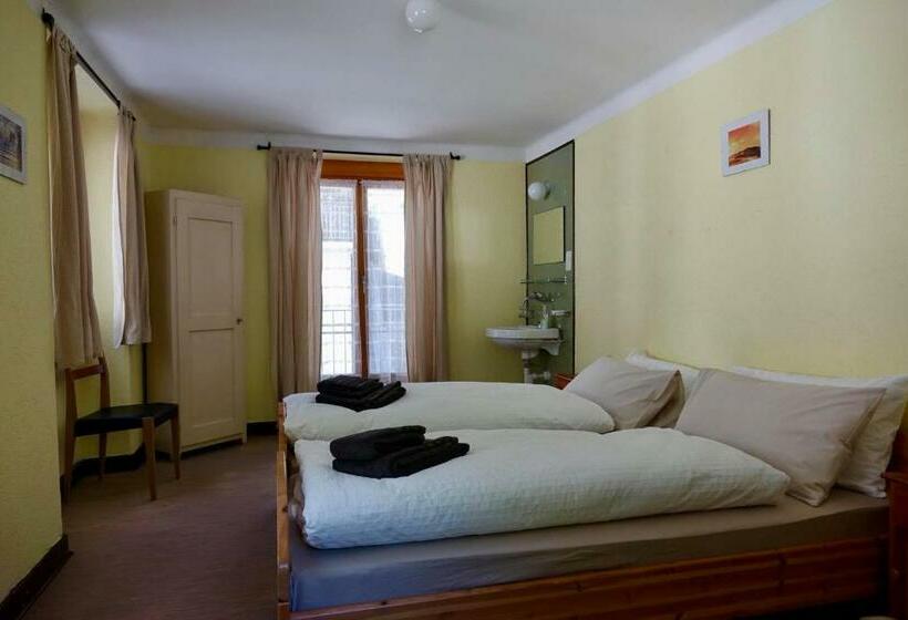 חדר סטנדרט נוף להרים, Pension Bellevue Gondo