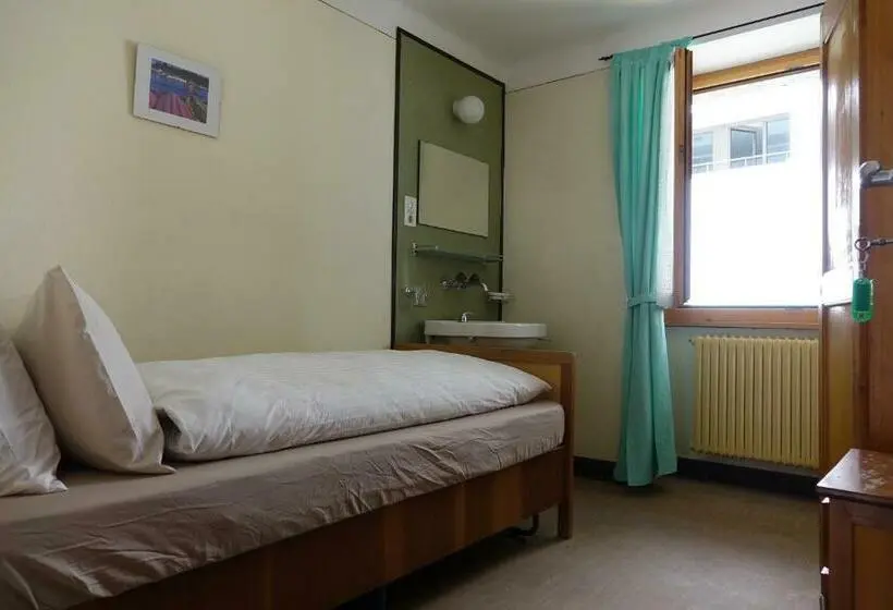 スタンダードシングルルーム, Pension Bellevue Gondo
