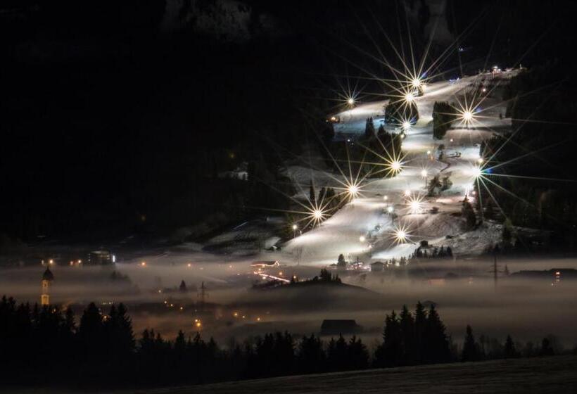 Номер Стандарт, Almcafe Schnakenhöhe