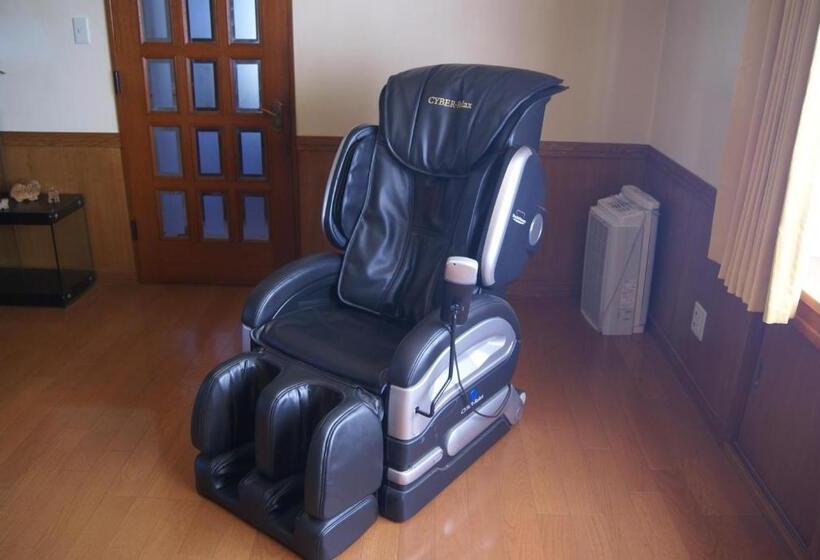 בית, 4 חדרי שינה, Izari Village