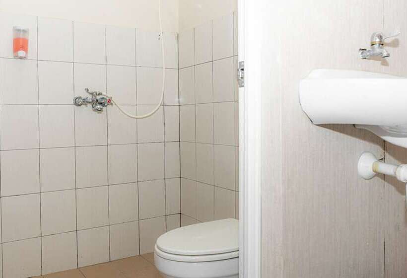 חדר סטנדרט, Reddoorz Near Gajahmungkur Semarang