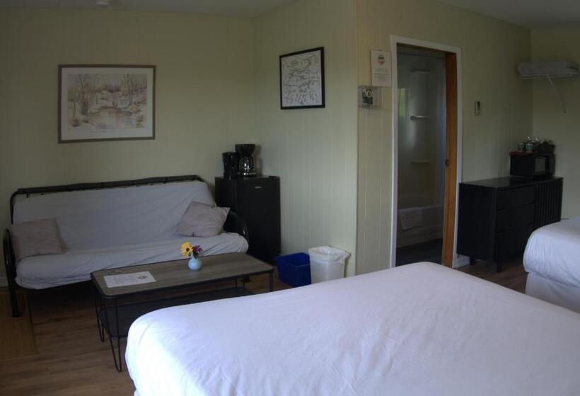 经济房, Port Loring Northland Motel