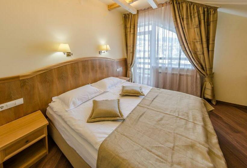 اتاق استاندارد, Hata Hutsula