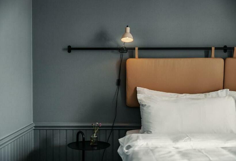 Номер Deluxe с Балконом, Sandhamn Seglarhotell