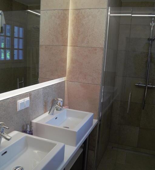 סוויטת ג'וניור נוף הרים, Landsitz Oberhof Petit Hôtel