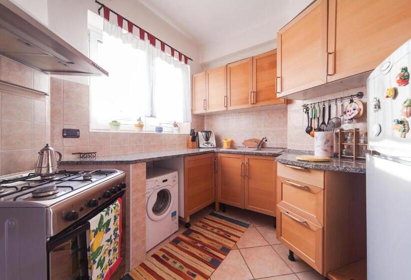 דירת חדר נוף לגינה, Oasi Verde