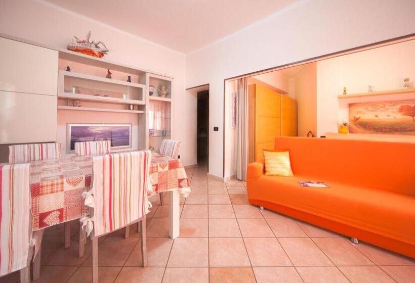 דירת חדר נוף לגינה, Oasi Verde