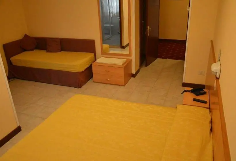 スタンダード4人部屋, Plaza Tabiano