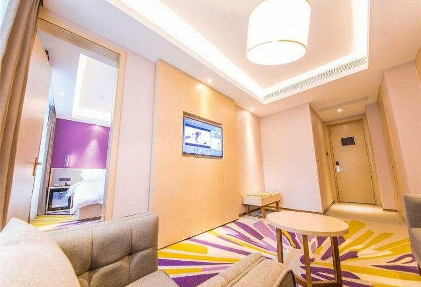 デラックススイート, Lavande Hotel Heyuan Heping Baisheng Square