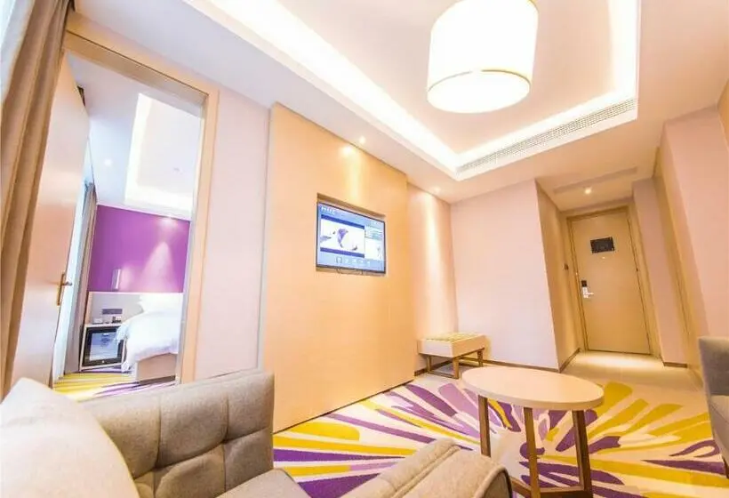 デラックススイート, Lavande Hotel Heyuan Heping Baisheng Square