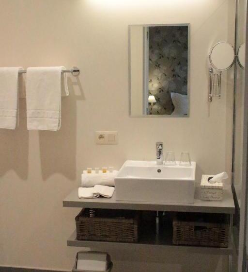 Номер Стандарт, B&b Nieuwhof