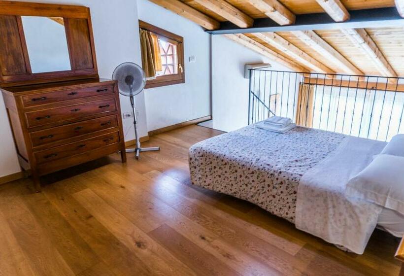 דירת חדר נוף לבריכה, Agriturismo Dai Gobbi