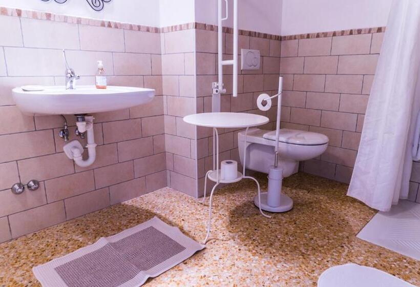 דירת חדר נוף לבריכה, Agriturismo Dai Gobbi