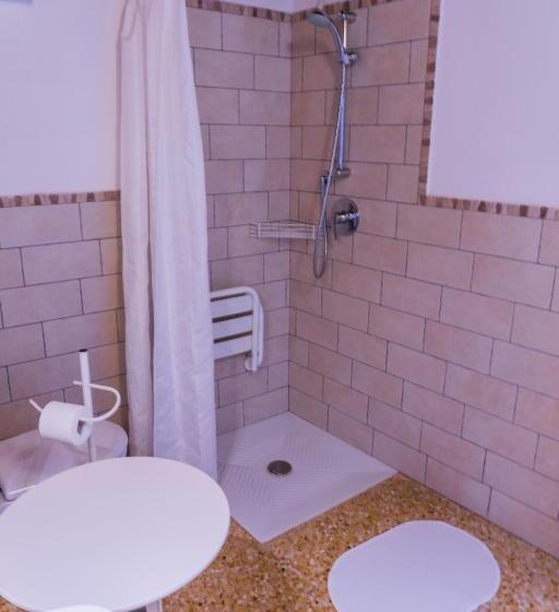 带1个卧室带泳池的公寓, Agriturismo Dai Gobbi