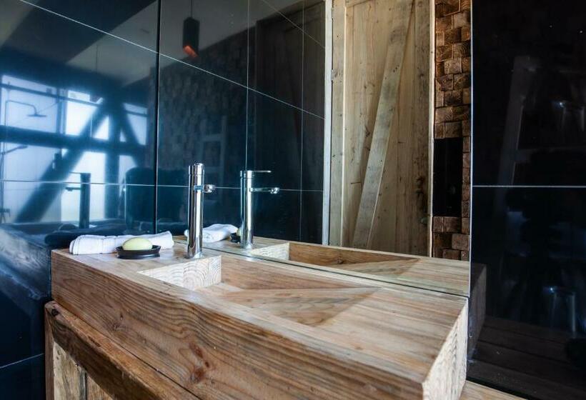 Deluxe Suite met Uitzicht op Zee, Manulodge Matanzas