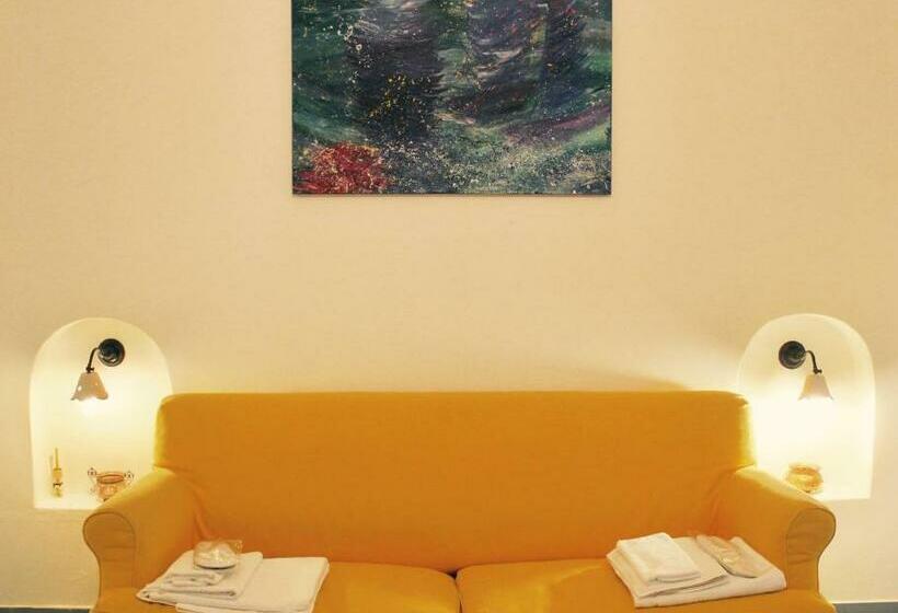 Apartament 1 Sypialnia, Le Mãƒâ nnare Case Vacanze Di Metopa Srl