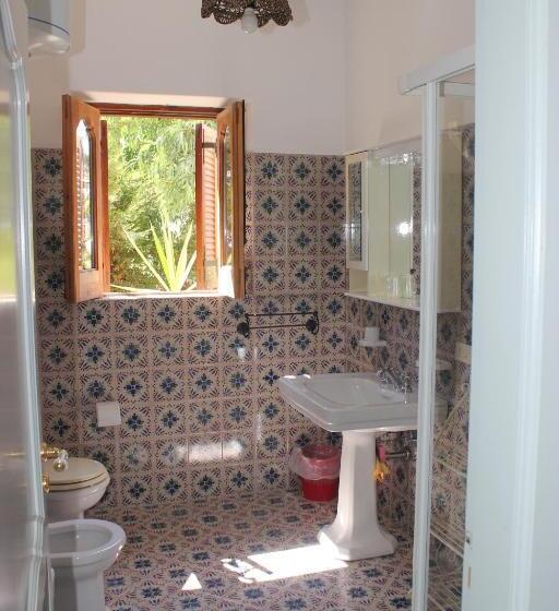 Apartament 2 Sypialnie, Le Mãƒâ nnare Case Vacanze Di Metopa Srl